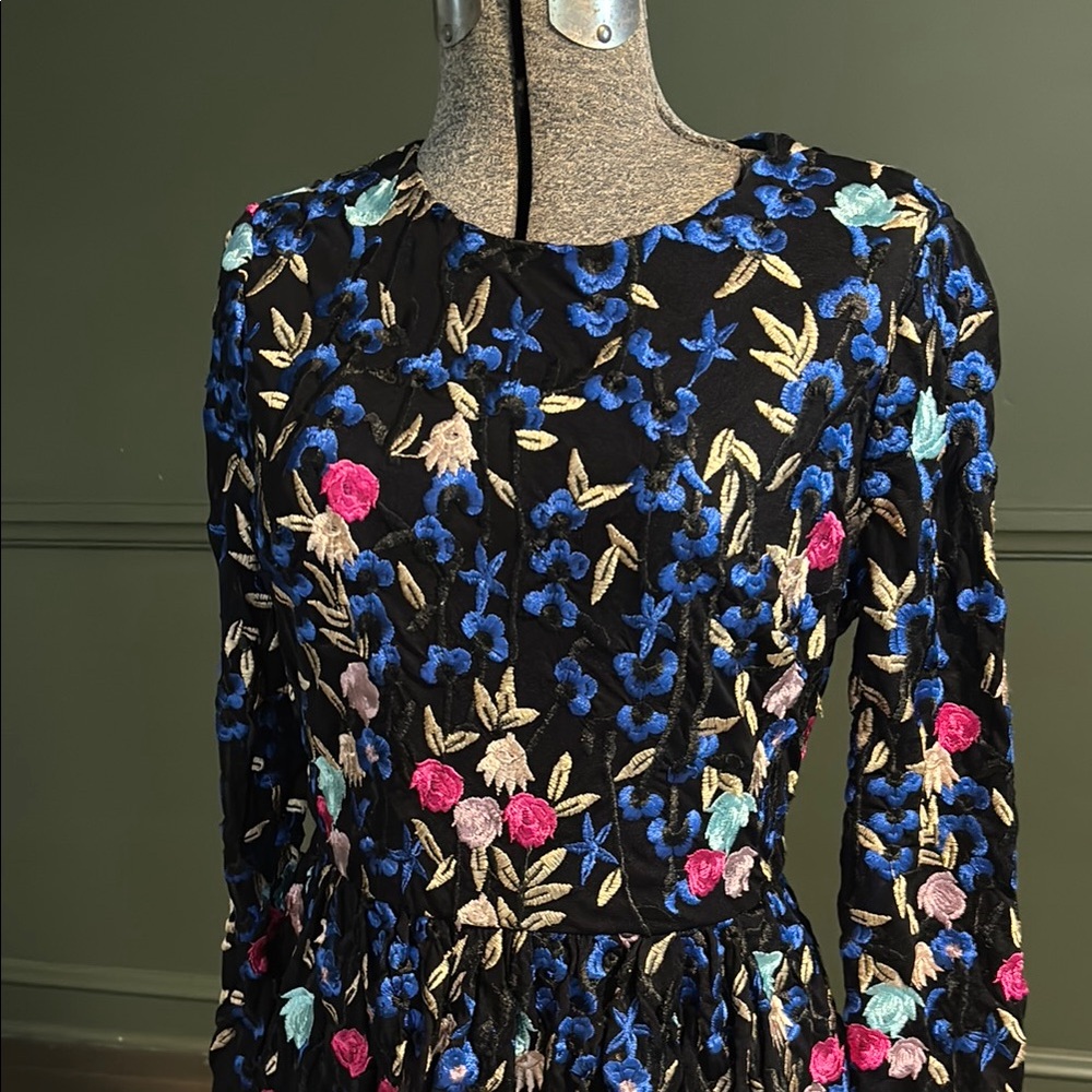 Badgley Mischka long sleeve floral dress